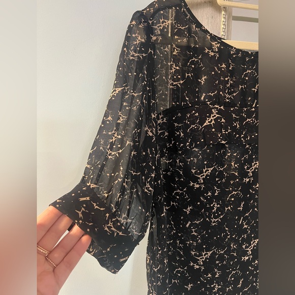 Patterson J Kincaid Sheer Blouse Cropped Blouse Black Print size Large - Picture 3 of 5